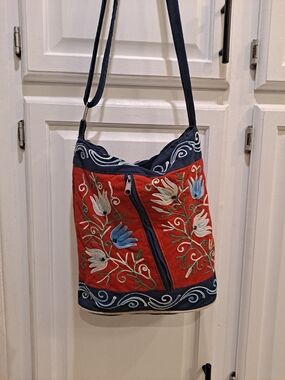 Artisan Nepal Vintage Embroidered Red Floral Shoulder Bag Navy Trim Suede-like